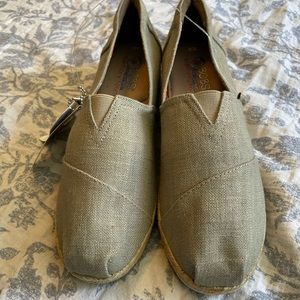 BOBS shoes by Sketchers, new with tags, size 10